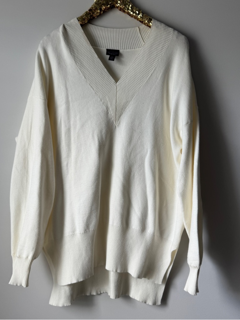 V-Neck tunic sweater